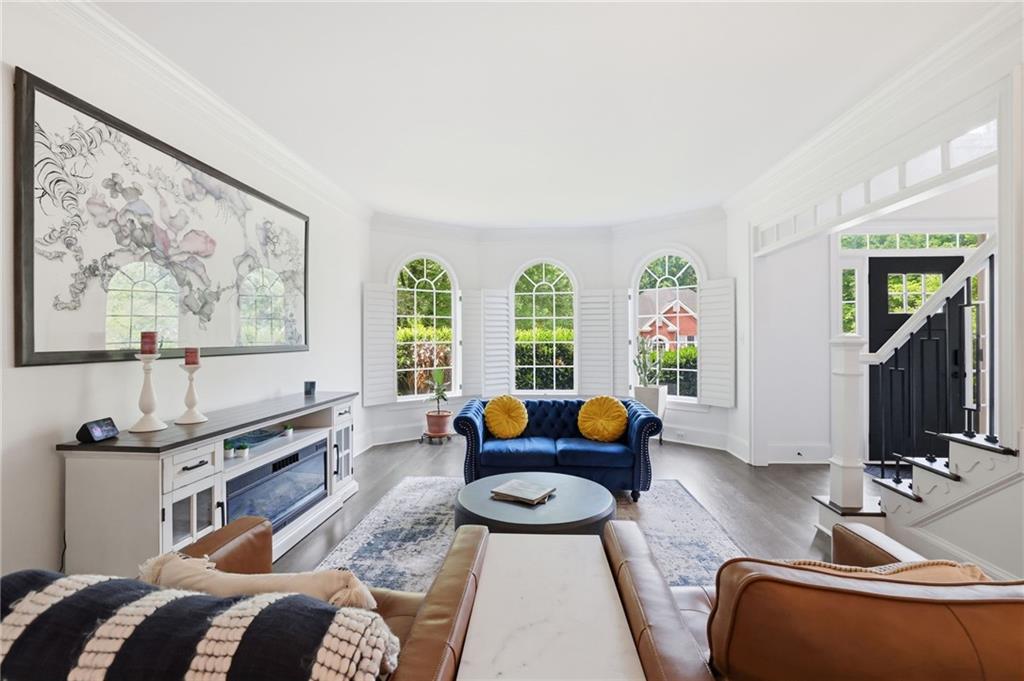 725 Rose Creek Circle