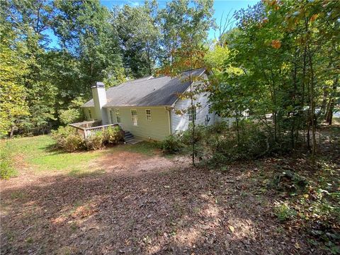 A home in Dahlonega