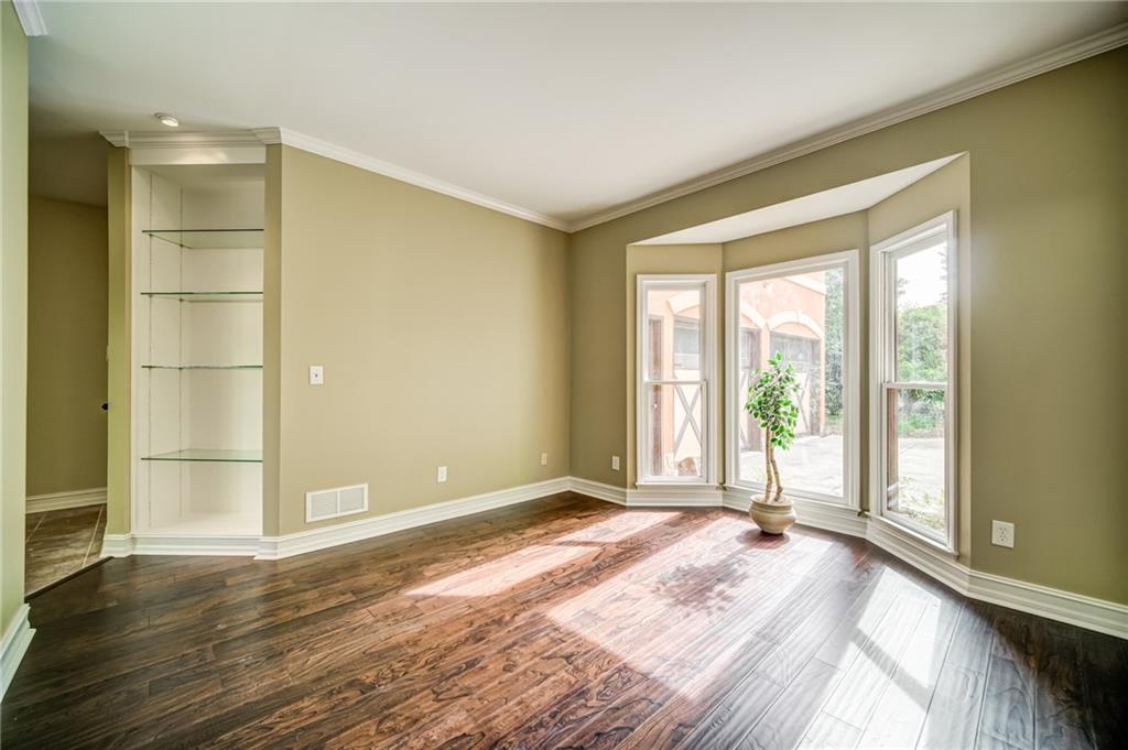511 Newburgh Way, Roswell, Georgia image 9