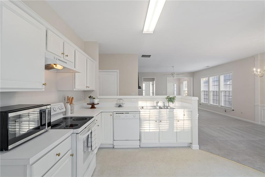 94 Willowick Drive, Lithonia, Georgia image 11