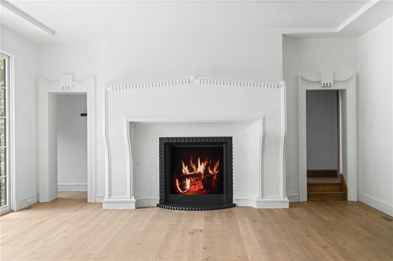Tuxedo Park - Residential