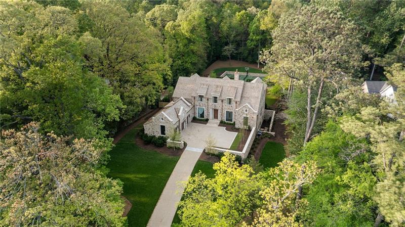 Tuxedo Park - Residential