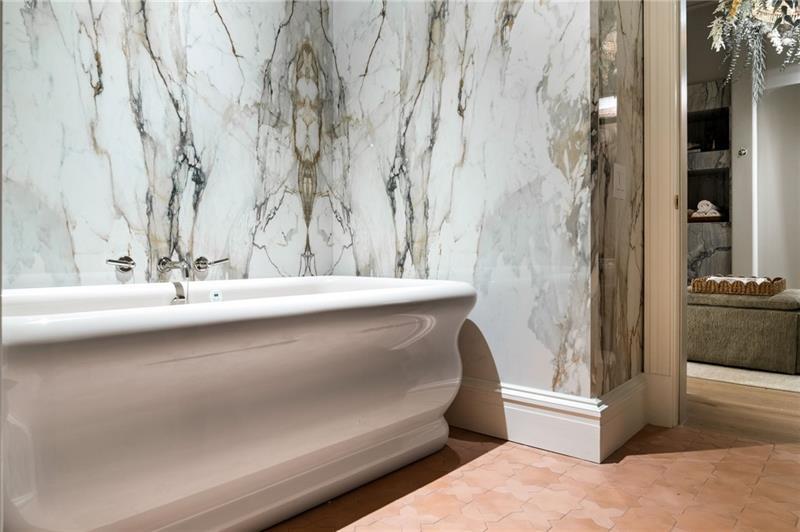 Tuxedo Park - Residential