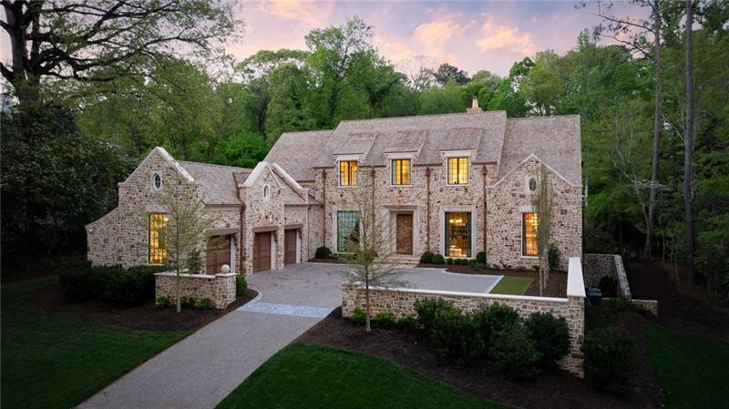 Tuxedo Park - Residential