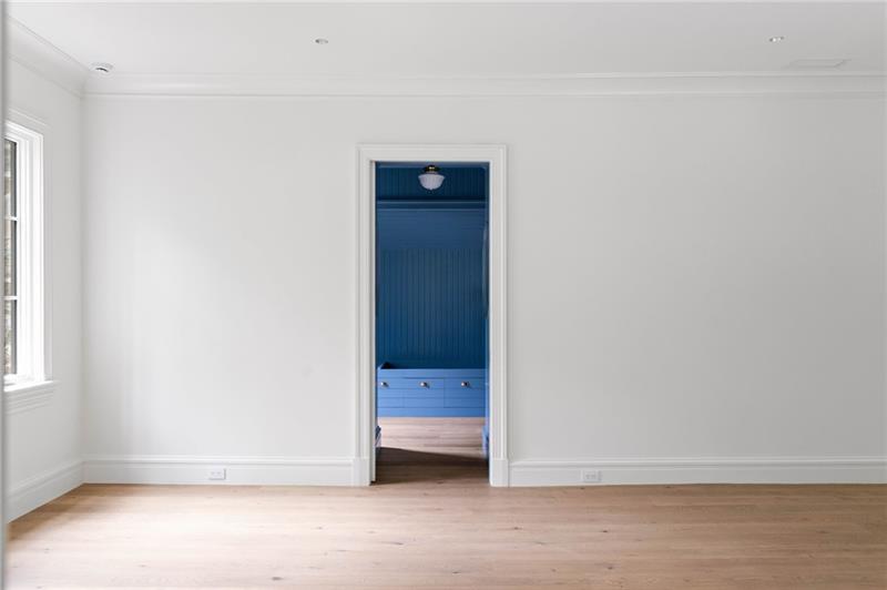 Tuxedo Park - Residential