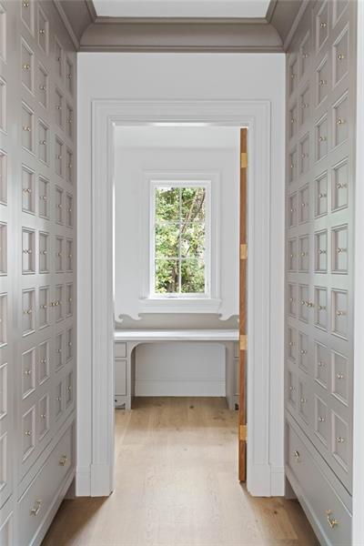 Tuxedo Park - Residential