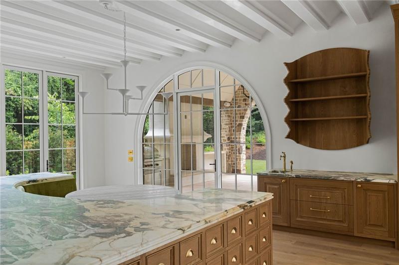 Tuxedo Park - Residential