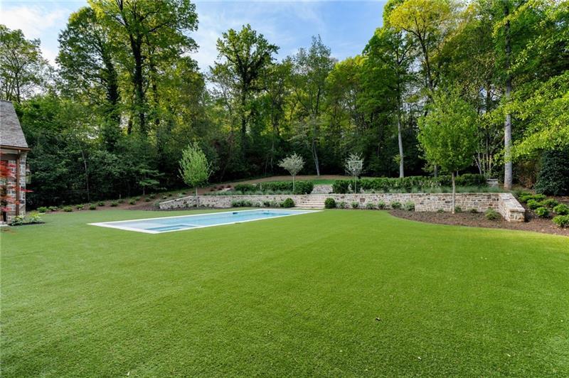 Tuxedo Park - Residential