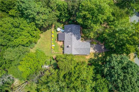 A home in Dacula