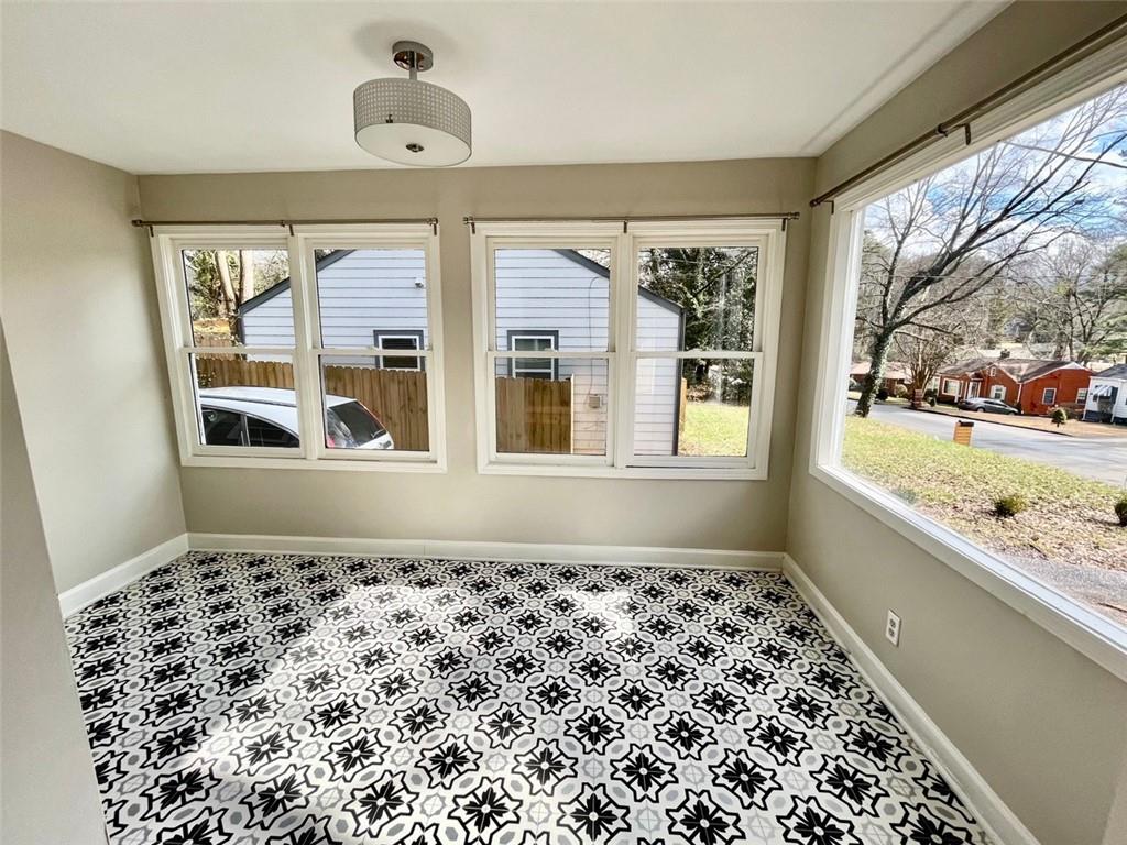 1449 Lynford Drive SW