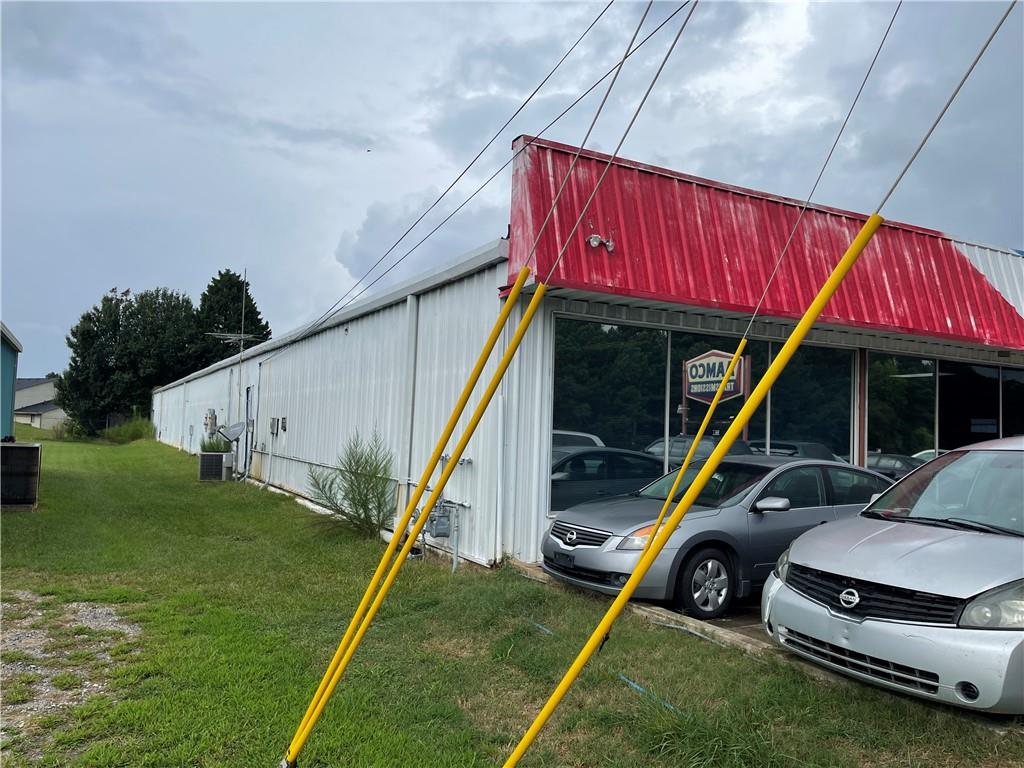 1662 Highway 138 NE