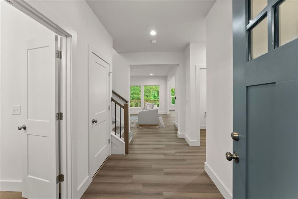 216 Creek View Place