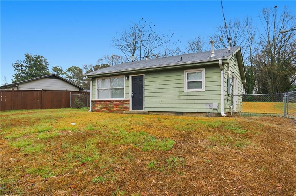 Photo of 1835 Waldrep Circle SE, Marietta, GA 30060 (MLS # 7703162)