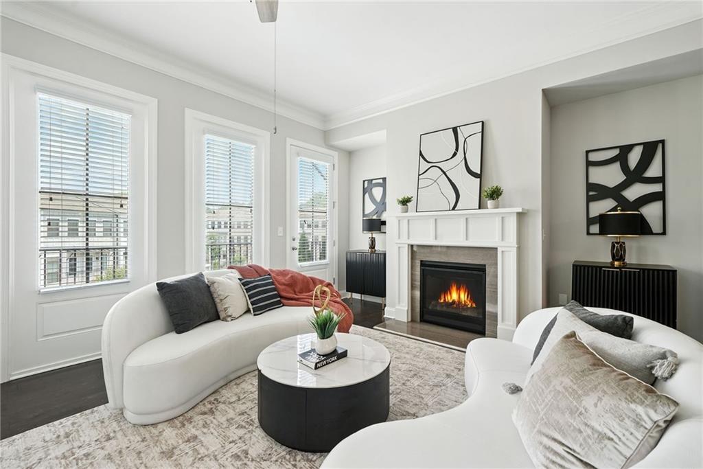 618 Morning Glory Place NE