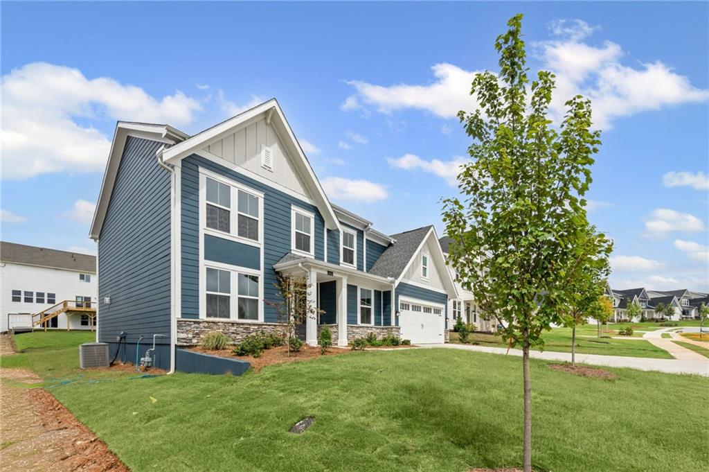 692 Crystal Lake Parkway