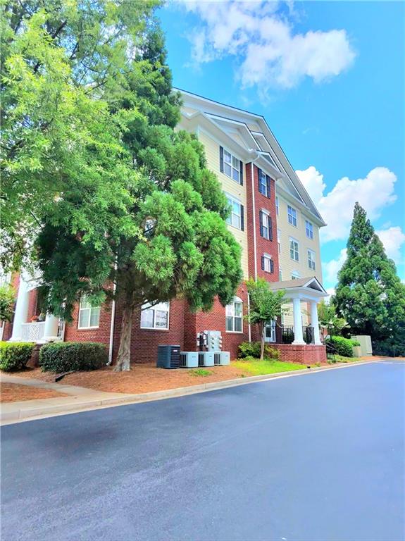 Westside Commons - Residential