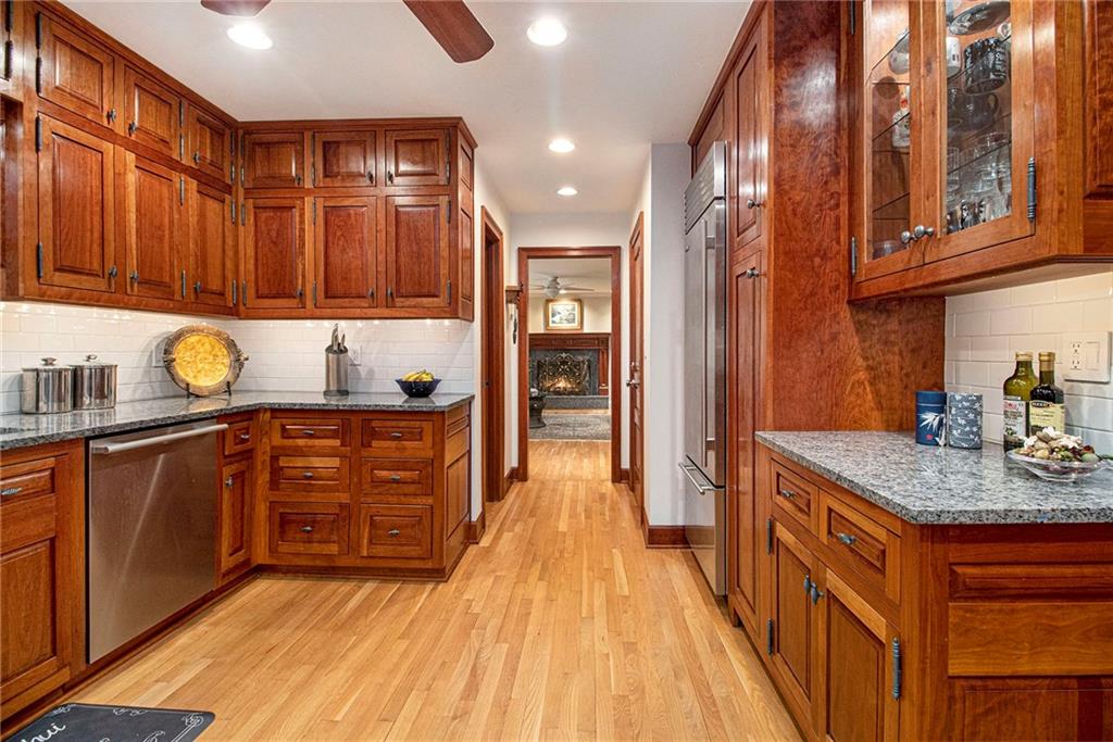 4111 Mcclatchey Circle, Atlanta, Georgia image 17