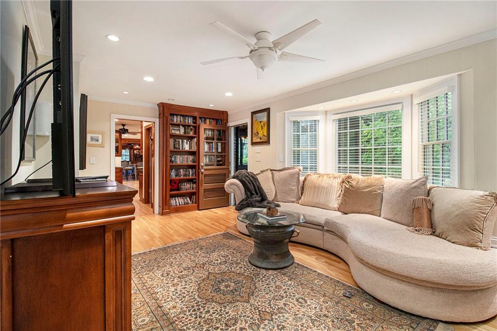 4111 Mcclatchey Circle, Atlanta, Georgia image 13
