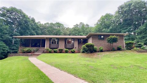 Homes For Sale - 950 Rao Drive<br/> Monroe, GA 30655