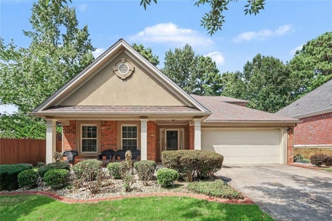 Homes For Sale - 8001 Gossamer Drive<br/> Fulton County, Fairburn, GA 30213
