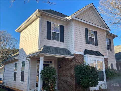 Homes For Sale - 6101 Park Close<br/> South Fulton, GA 30213