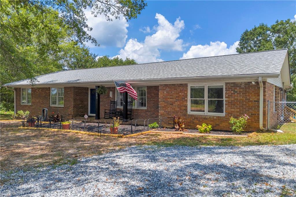 450 N Clarks Creek Road