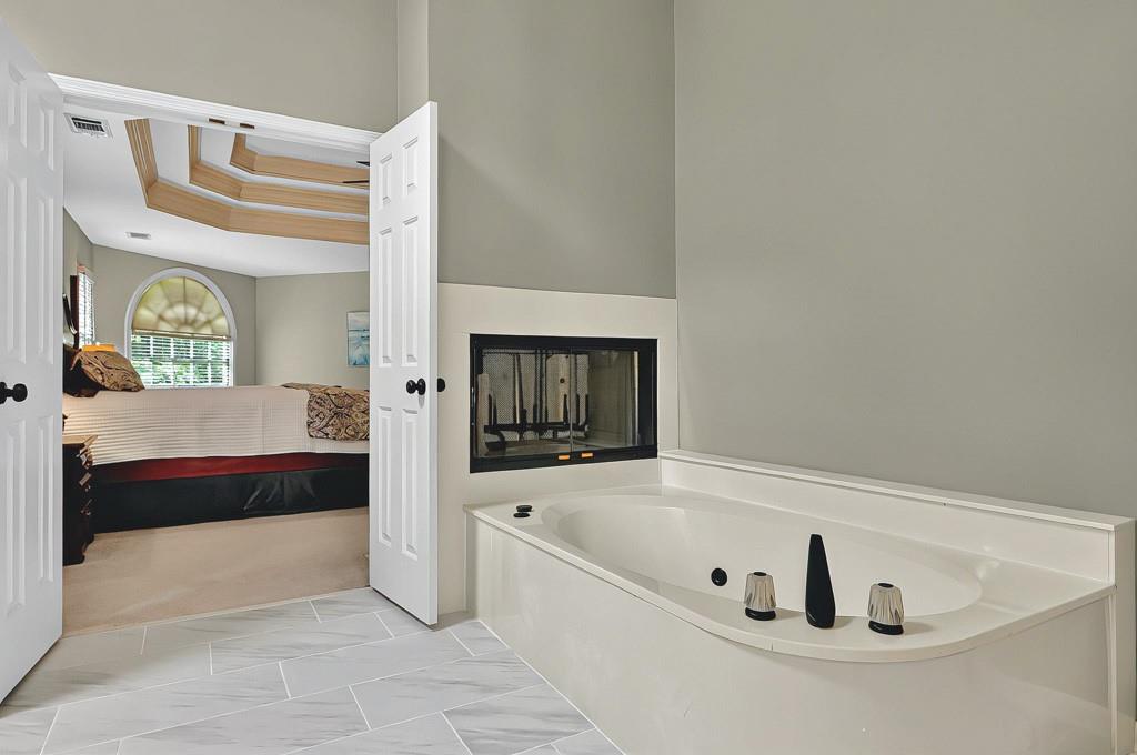 9900 Hunt Club Way, Johns Creek, Georgia image 27