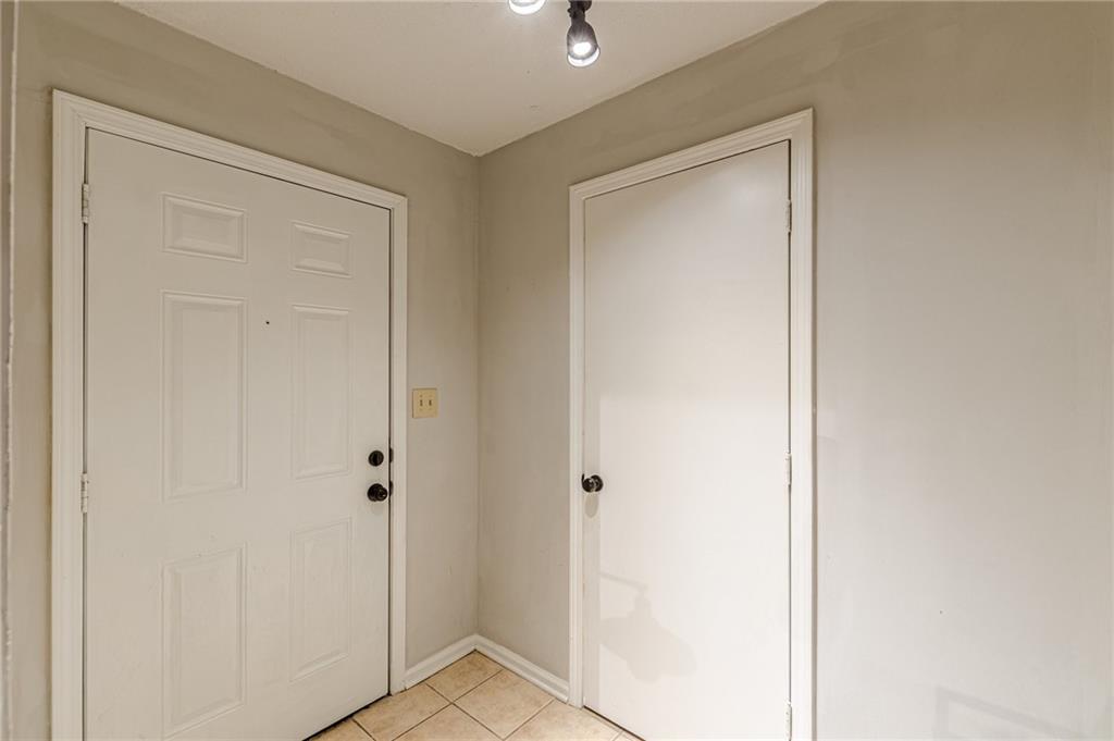 215 Cobblestone Trail, Avondale Estates, Georgia image 7