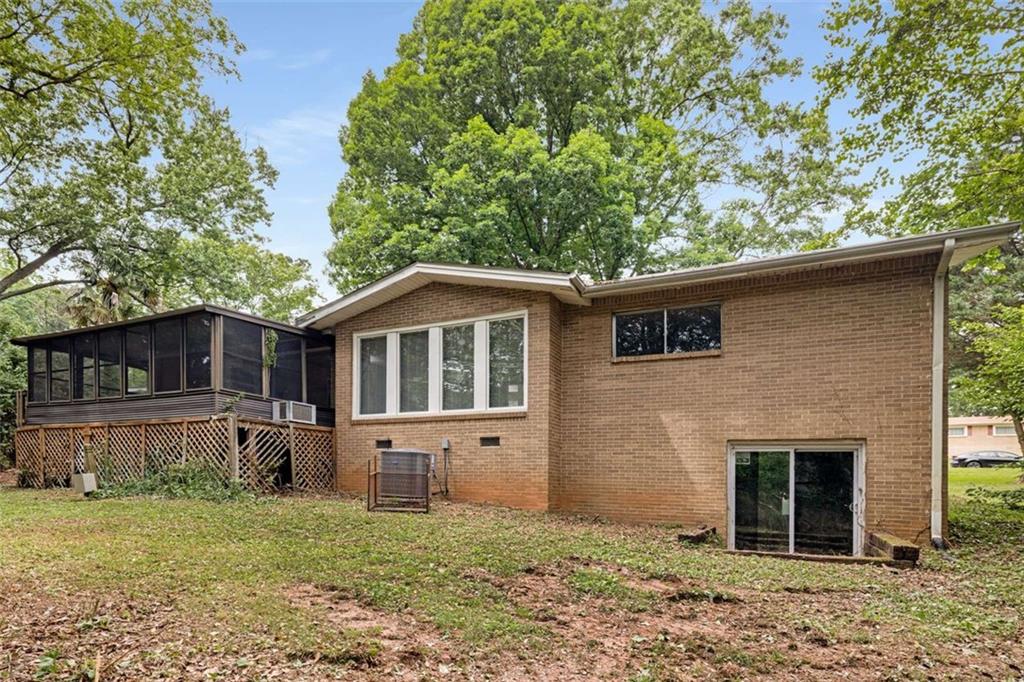 4701 Riverwood Circle, Decatur, Georgia image 24