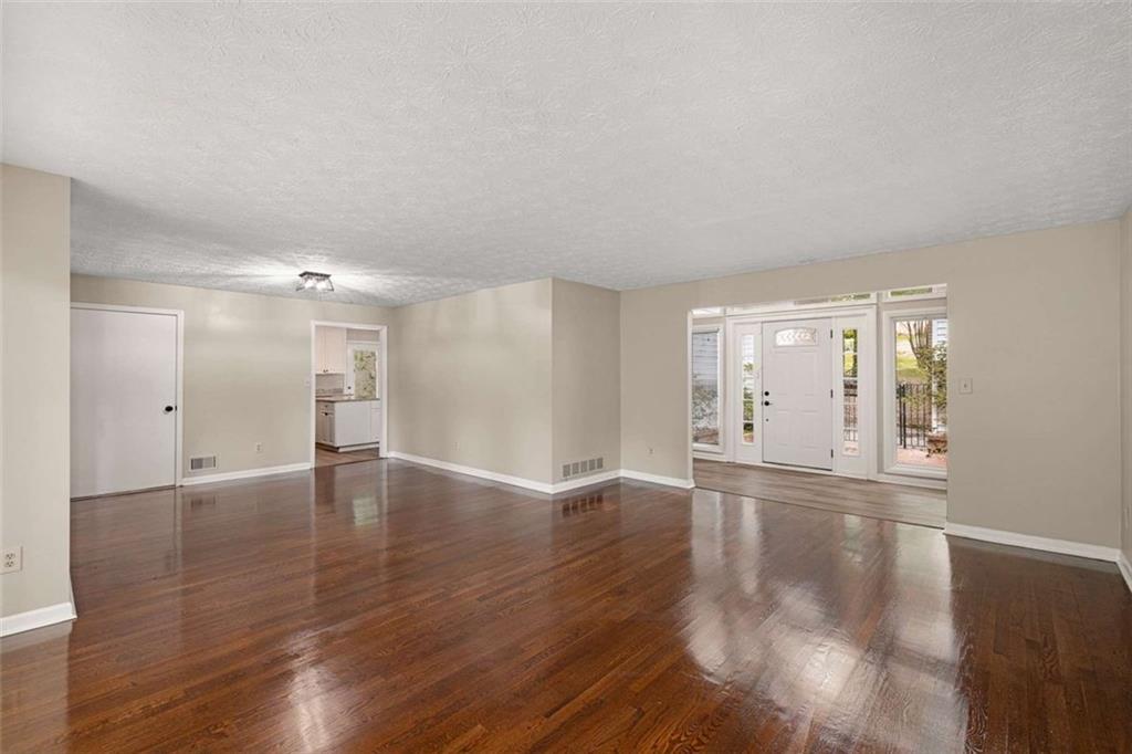 4701 Riverwood Circle, Decatur, Georgia image 7