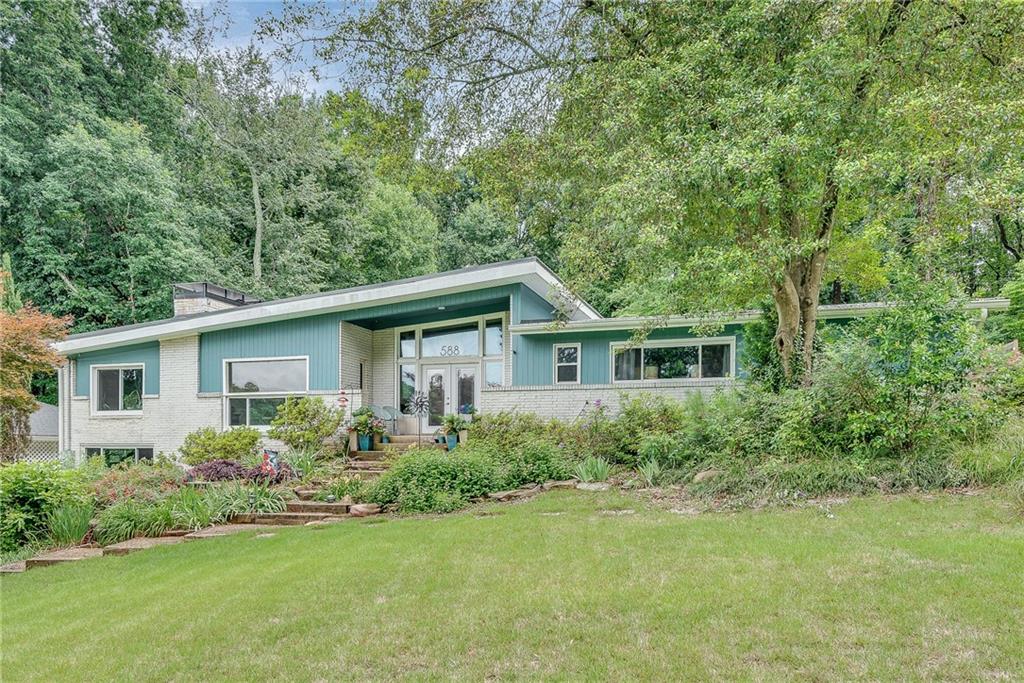 588 Kenilworth Circle