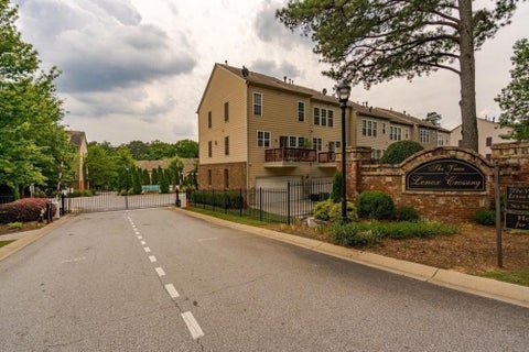Townhouse For Rent - 2289 Limehurst Drive<br/> Atlanta, GA 30319