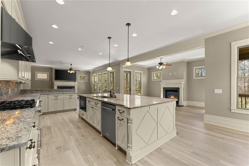 3405 Camellia Lane, Suwanee, Georgia image 14
