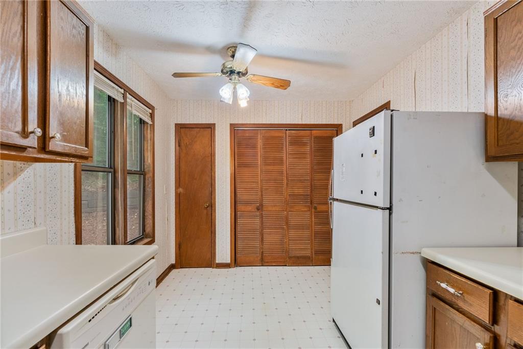 502 Knollwood Place, Woodstock, Georgia image 11