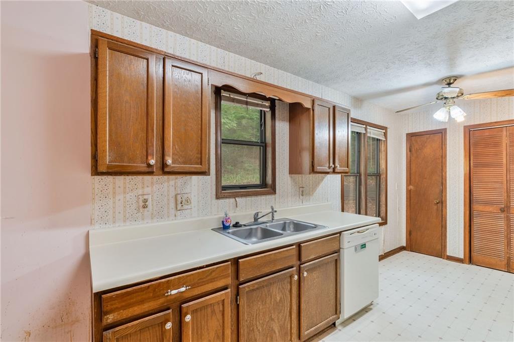 502 Knollwood Place, Woodstock, Georgia image 10