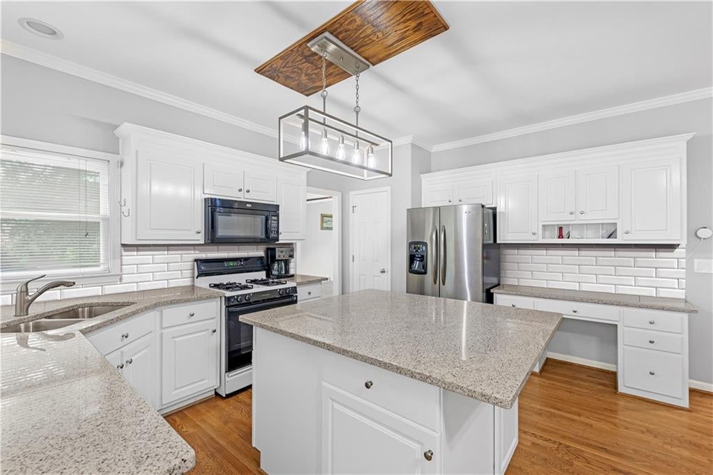 700 Braidwood Ridge