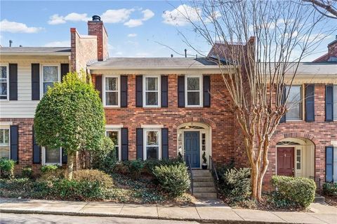 4 Queen Victoria Place NE Atlanta GA 30342