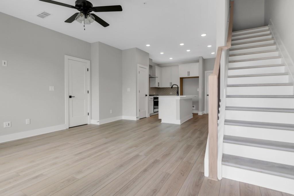 923 Echo Park Drive, Suwanee, Georgia image 7