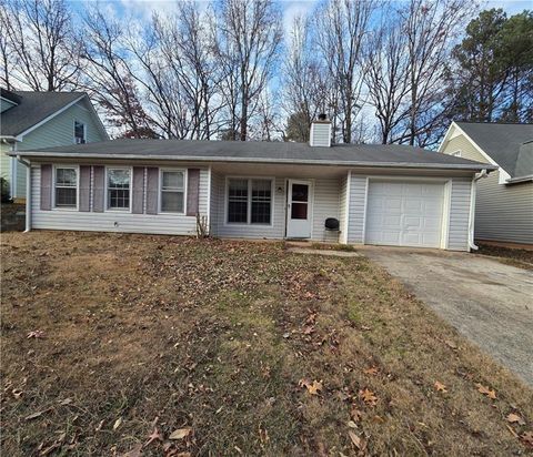 Homes For Sale - 4641 Broadwater Trail<br/> Duluth, GA 30096