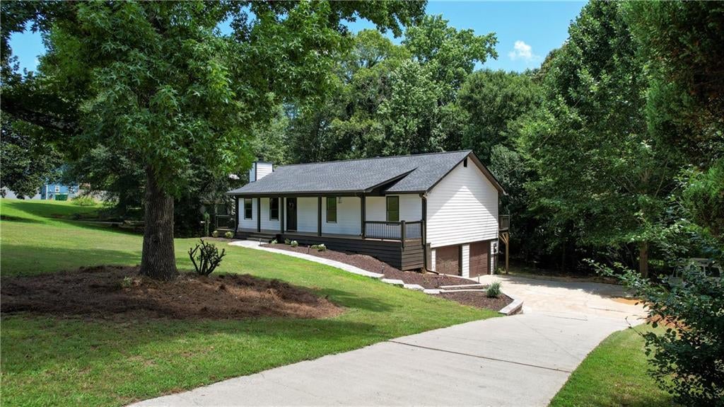 323 Hill Crest Circle