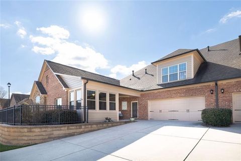 Condo For Sale - 6014 Brookhaven Circle<br/> Johns Creek, GA 30097