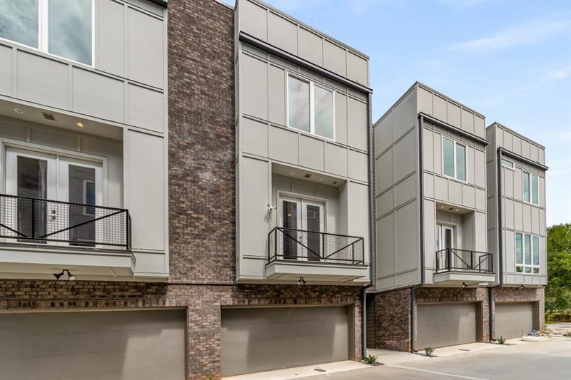 241 Maynard Terrace SE 17