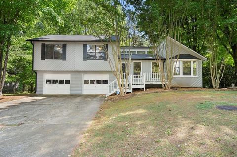 Photo of 1179 Midland Drive NW, Acworth, GA 30102 (MLS # 7760661)