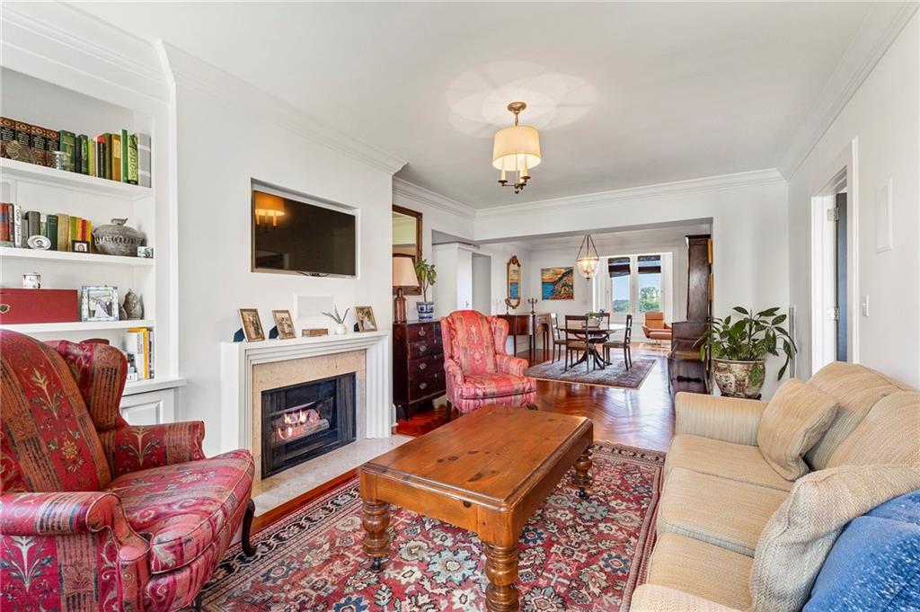 1327 Peachtree Street NE 803