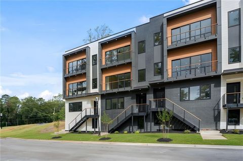 Photo of 3265 Memorial Drive, Decatur, GA 30032 (MLS # 7632502)