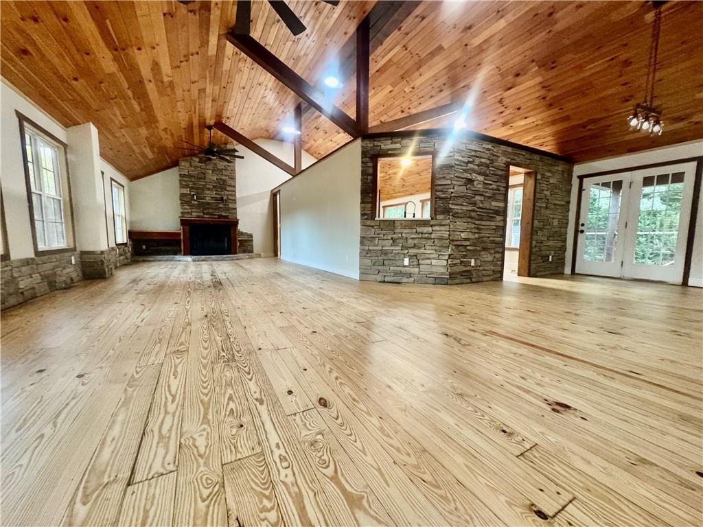 72 Country Creek Road NE