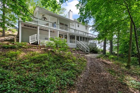 A home in Dawsonville