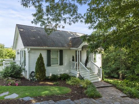 A home in Dawsonville