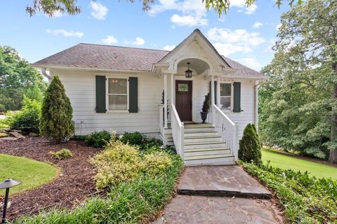 A home in Dawsonville