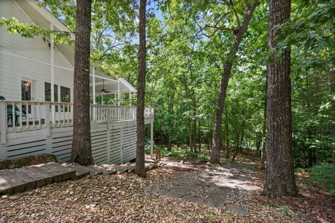 A home in Dawsonville